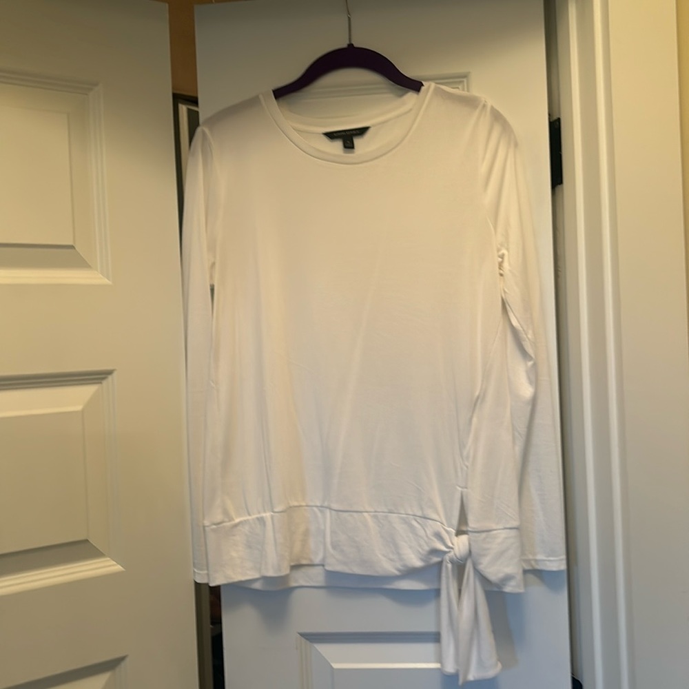 NWOT Banana Republic long sleeved top with tie at waist